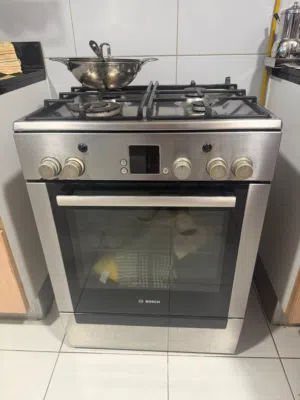 Bosch 4 burner gas cooking range