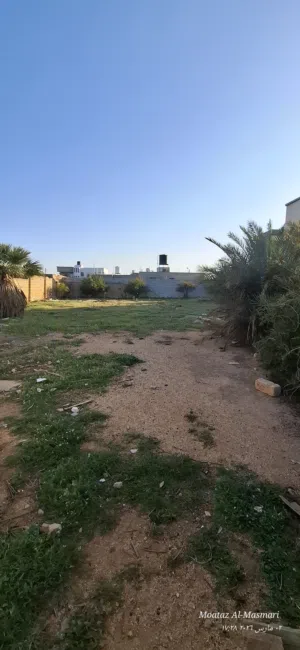 أرض للبيع في بوعطني سكني او استثمار