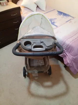 عربايه اطفال نوع شيكو