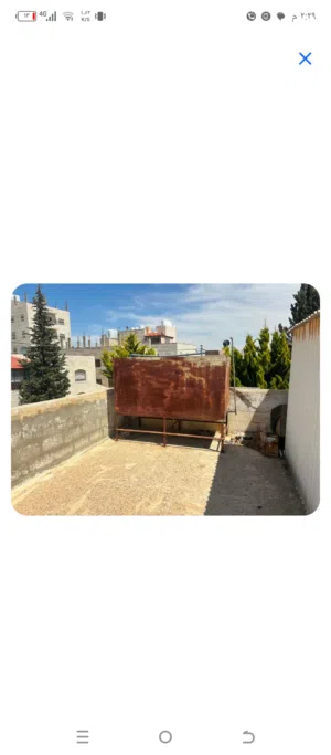 مدفأة تعمل بالوقود من نوع يورو، بحالة جيدة، مناسبة للاستخدام في المنازل والمكاتب. توفر تدفئة فعالة