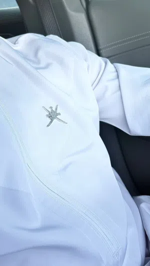 بروش الخنجر مغناطيس متوفر عندنا مفرد وجملة تسليم فوري متوفر باللون الذهبي واللون الرصاصي