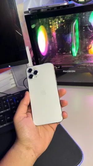 Apple iPhone 11 Pro 64 GB in Tripoli