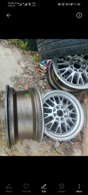 جنط 15 بحاله ممتازه لا يوجد أي عيوب 8 براغي بعيد وقريب اصلي مش معدل بحالة ممتازه