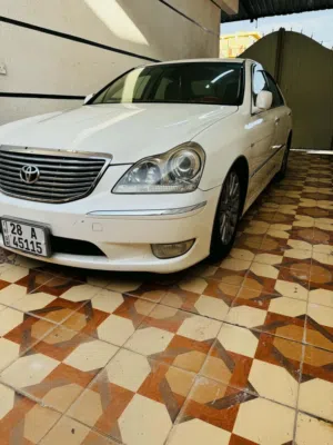 Toyota . Crown . 2004 . Used0