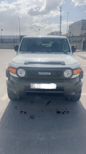 Used Toyota FJ in Baghdad