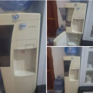 ثلاجه مكتبيه شبه جديد