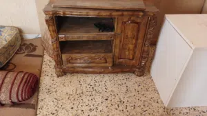 طاولة تلفاز