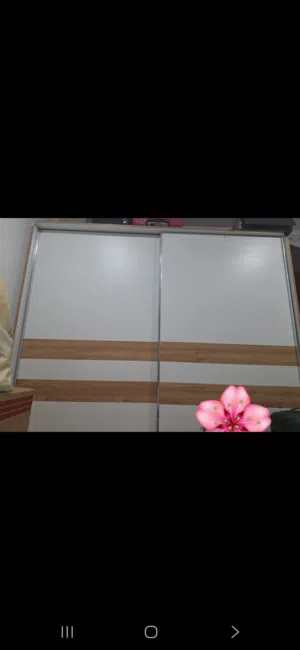 دولاب ملابس