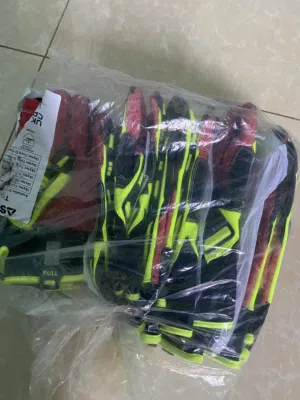 قفازات العمل ( Safety gloves )