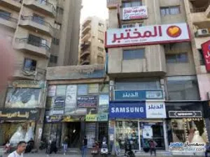 محل 22م للبيع بمول بيت العز بميدان المطريه بالدور الأرضي 2 دقيقة فقط من باب المول