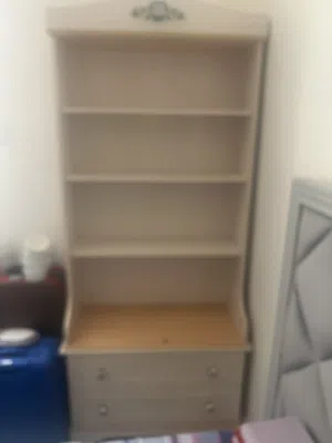 مكتبة وجزامه ومرايا