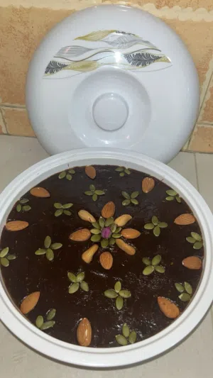 تمريه مطبوخه بالسمن العماني والهيل والزعفران والمكسرات