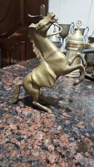 حصان نحاس ثقيل للبيع
