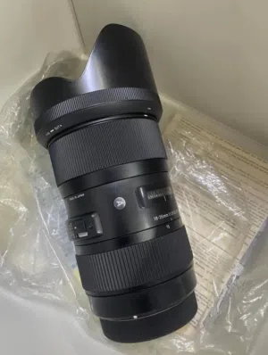 SIGMA 18-35mm f/1.8 DC Art