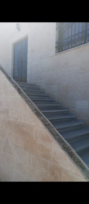 420 m2 More than 6 bedrooms Townhouse for Sale in Zarqa Russayfah