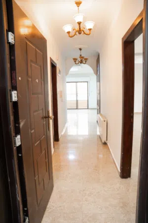 220 m2 4 Bedrooms Apartments for Sale in Amman Al Gardens