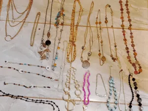 مسبح وسنسال و عومله