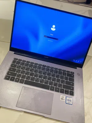 للبيع لابتوب هواوي نظيف 100%