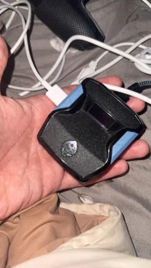 للبيع قطعة كرونس زين استعمال خفيف