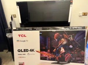 شاشة TCL C745