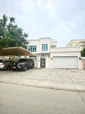 Villa for Rent in Azaiba – Close to the Beach/فيلا للإيجار في العذيبة – قريبة من البحر