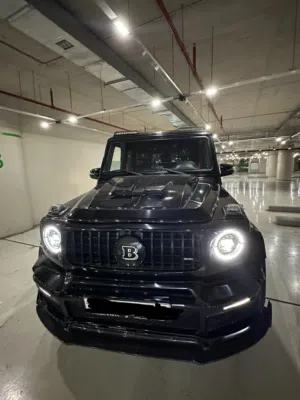 مرسيدس G63 AMG اصلي موديل 2015 بحالة الوكالة rocket kit ممشى قليل جدا