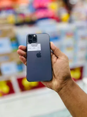 iPhone 11 Pro- 256 GB - Fine and neat phone