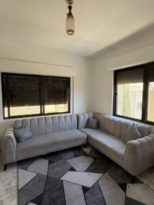 طقم كنب للبيع بحالة جيدة