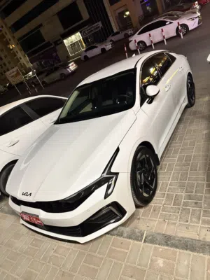 kia k5 فل اوبشن 2025  زيرو
