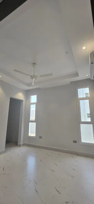 100 m2 3 Bedrooms Apartments for Rent in Muscat Al Khoud