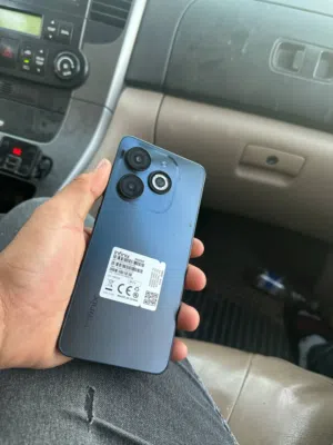 Infinix Smart 8 64 GB in Tripoli