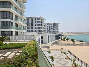 Studio . One Bathroom . 413 m24