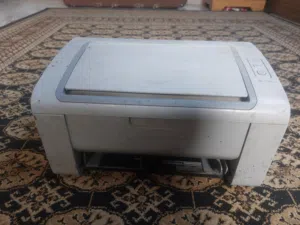 طابعة سامسونج للبيع في العقبةتطبع  ابيض و اسود فقط