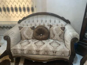طقم كنب 7 مقاعد للبيع