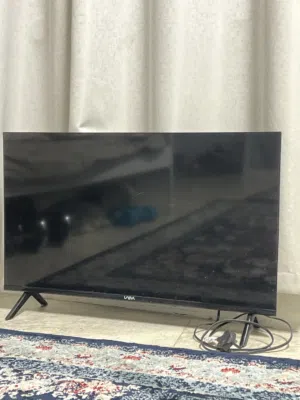 32" Other monitors for sale  in Manama