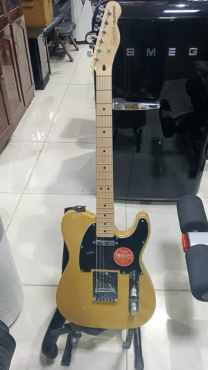 Fender Squier Classic Vibe '50s Telecaster 6-String Electric Guitar (Right-Hand, Butterscotch)