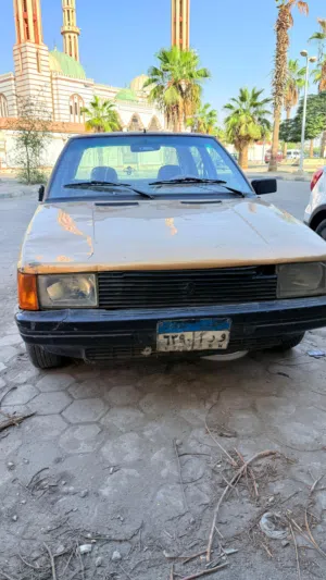 رينو 9 بحاله جيده غاز وبنزين