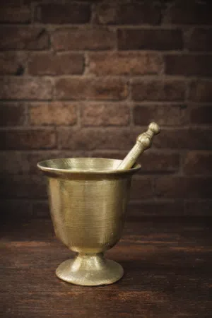 هاون نحاسي (صغير)