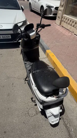 دراجه شحن جبلي دراجة مستعمل نضيف الوصف مهم سعر 400وبيه مجال للشراي