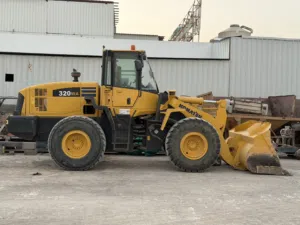 KOMATSU WA320_5
