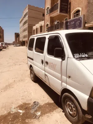 باص كاري خليجي نظيف للبيع او بدل يارس