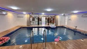 More than 6 bedrooms . More than 6 bathrooms . 300 m22