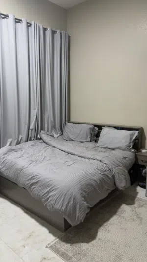 King size bed
