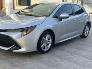 � كورولا SE 2019 2.0 لا تحتاج مصاريف فحص حديث اقتصادي جداً