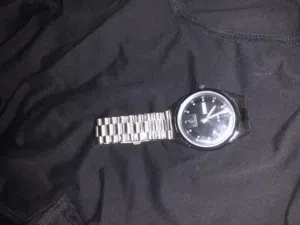 ساعه للبيع بدون استخدام اصليه ب 26ريال