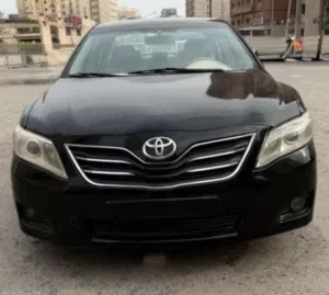 تيوتا كامري 2011 بحالة جيدة جداً بسعر 850 دينار