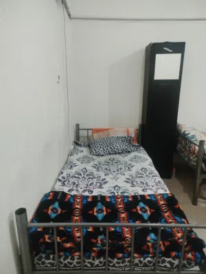 bachelor bedspace