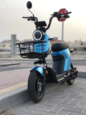 (سكوتر كهربائي للبيع مستخدم شهر فقط في حالة ممتازة يوجد بعض الخدوشات الخفيفة السرعة 50 كم/ ساعة)