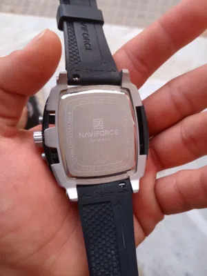 سلام عليكم ساعة ماركة naviforce