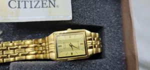 Others . Analog Quartz . Gold . New4